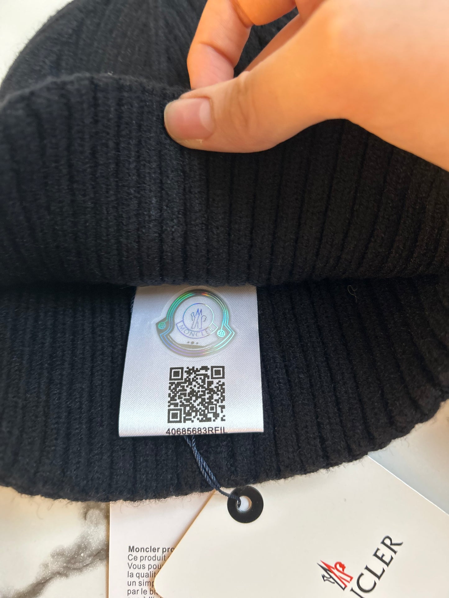 Mons beanies