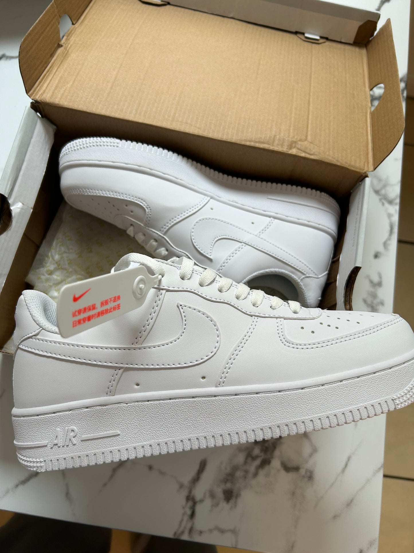 White af1